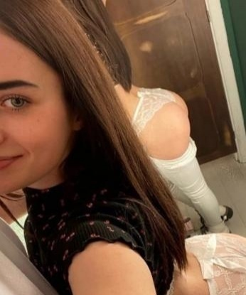 Встречи со мной - это незабываемое путешествие в мир страсти и сладких наслаждений. Я создам атмосферу, полную нежности и удовлетворения, где каждая минута будет наполнена эмоциями. Обладаю безупречной внешностью и сексуальными формами, которые не оставят тебя равнодушным. У меня есть фото, чтобы ты мог оценить всю мою красоту. Живу в Москве, и готова к встрече в любое время и в любом месте. Оставь заявку на сайте, и получишь то, чего ты давно желал. Погрузись в мир наслаждения со мной! 💋 Екатерина